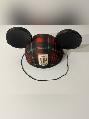 DISNEY “VIP TOURS” Mickey Mouse Ears. Plaid One Size